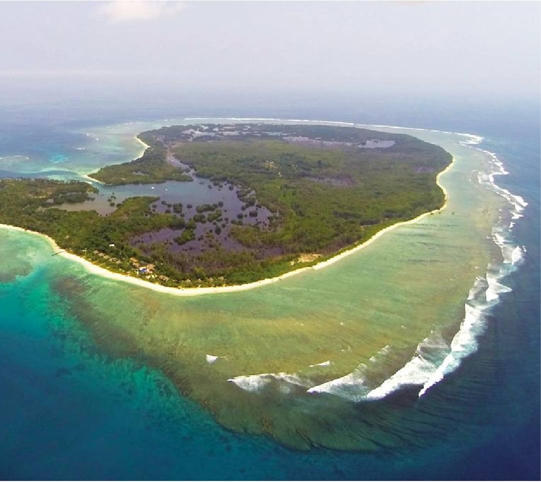 Vista aérea de uma das diversas ondas perfeitas de Mentawai
