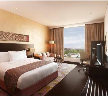 Área interna do quarto do Hilton Jaipur Hotel